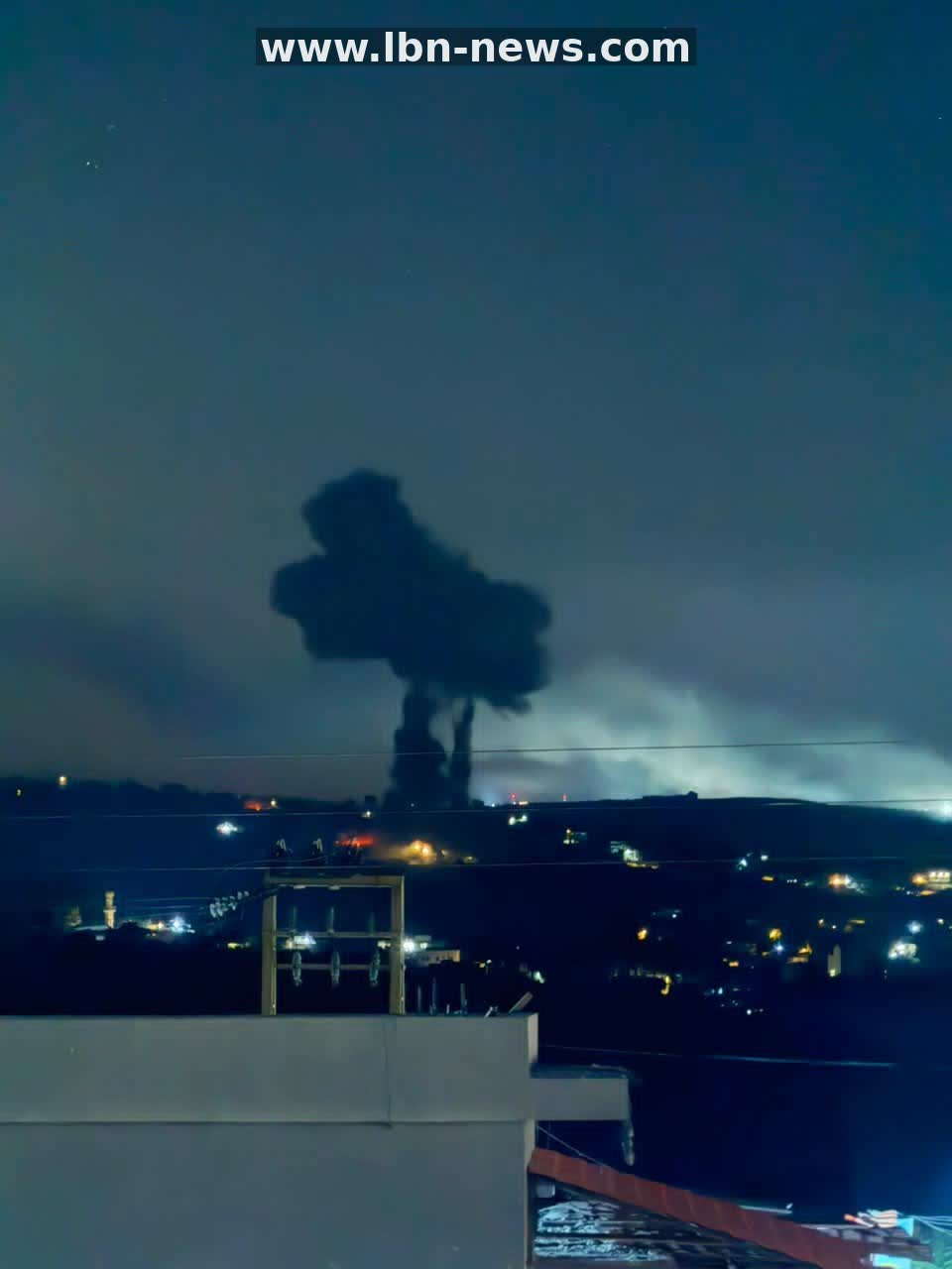 غارات وقصف مدفعي وتفجيرات عنيفة على المنصوري جنوب لبنان