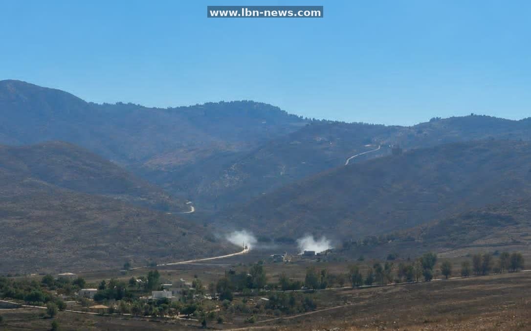 Israeli forces infiltrate outskirts of Mays al-Jabal, shell homes