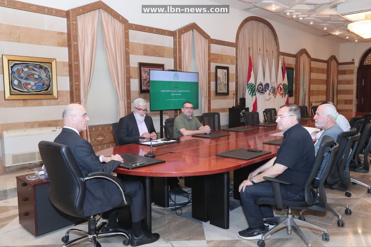 Interior minister meets Bint Jbeil mayor and municipal delegation